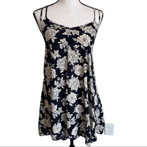 Brandy Melville Black and White Floral Spaghetti String Top - Small